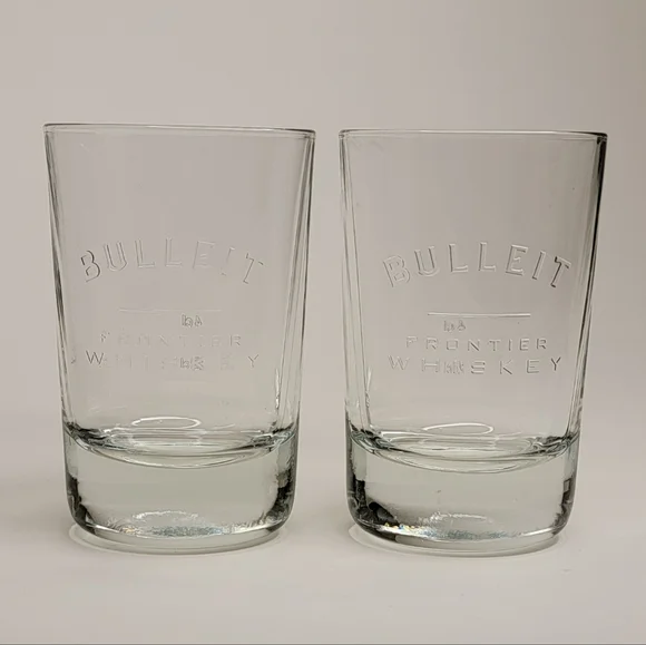 Bulleit Bourbon Whiskey Tumbler Glass gift set - Picture 12 of 15
